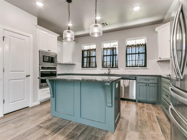 Foto del edificio - 2503 Charlton Dr