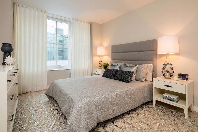 Foto principal - 535 W 43rd St