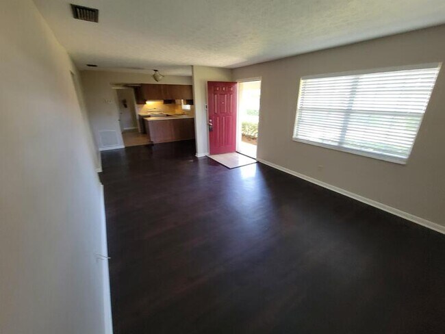 Foto del edificio - 3443 16th Ave N