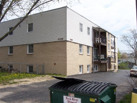 Building Photo - 3719 Robey Ave