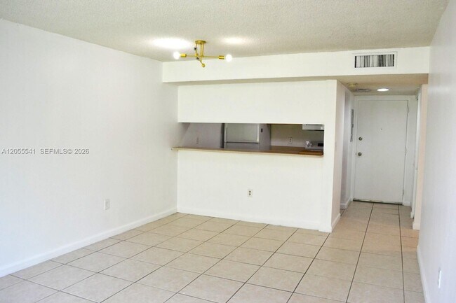 Foto del edificio - 8004 SW 149th Ave