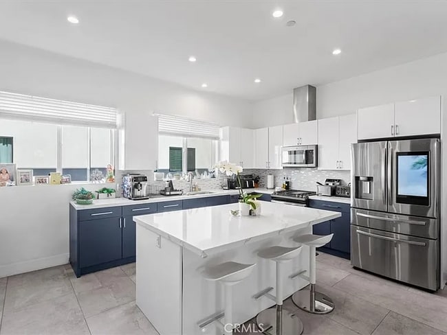 Building Photo - 8404 Woodley Pl