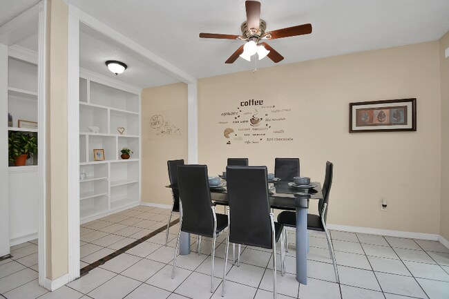 Foto del edificio - 10718 Sandstone St