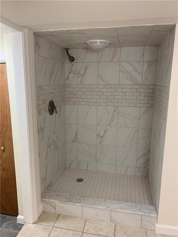 Foto del edificio - 24 Durfee Rd