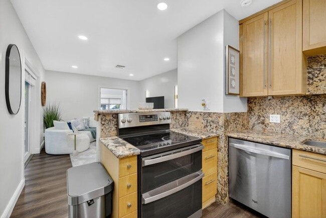 Foto del edificio - 1317 NE 1st Ave.