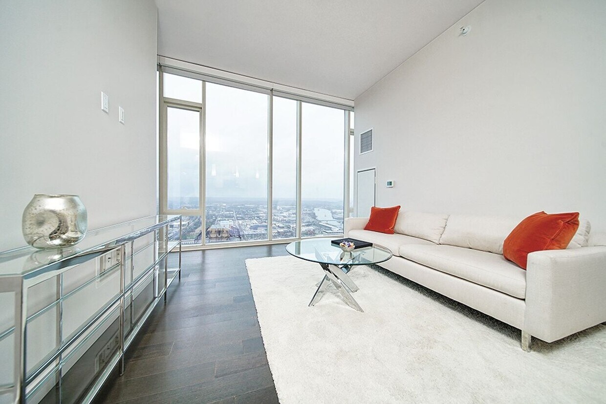 Stunning 505 Condo! - Stunning 505 Condo!