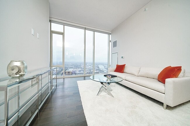 Stunning 505 Condo! - Stunning 505 Condo!