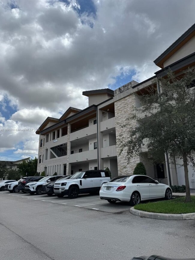 Building Photo - 7915 NW 104th Ave