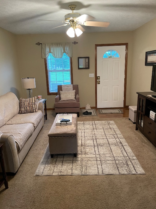 Foto del edificio - 55 Marty Way