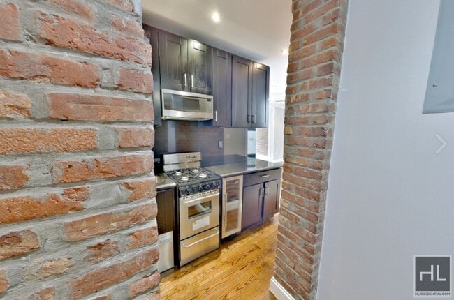 Building Photo - East 100th Street