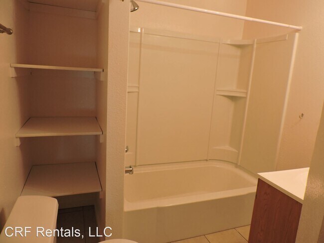 Foto del edificio - 3 br, 1 bath House - 121 Summit
