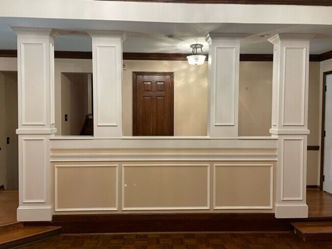 Foto del edificio - **PRICE IMPROVEMENT**351 Brogdon Rd: Spaci...