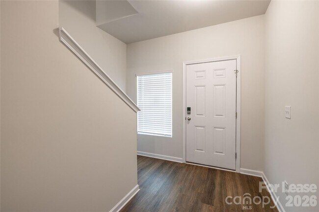 Building Photo - 208 S Bell Ave