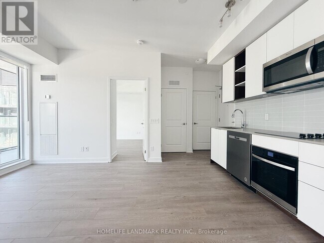 Photo du bâtiment - 543 Richmond St W