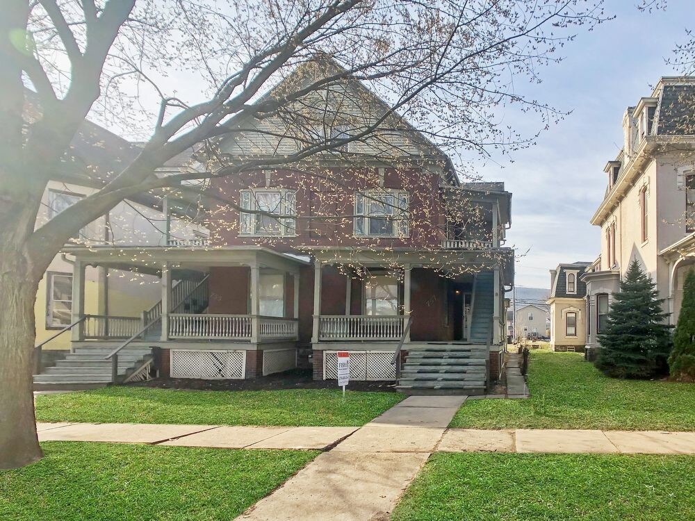 Primary Photo - 757 W 3rd St