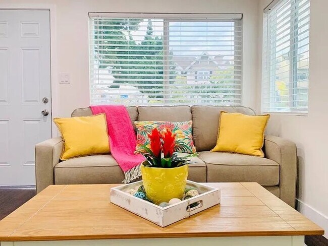 Foto del edificio - 925 Opal St