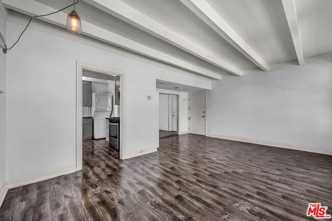 Foto del edificio - 130 Montreal St