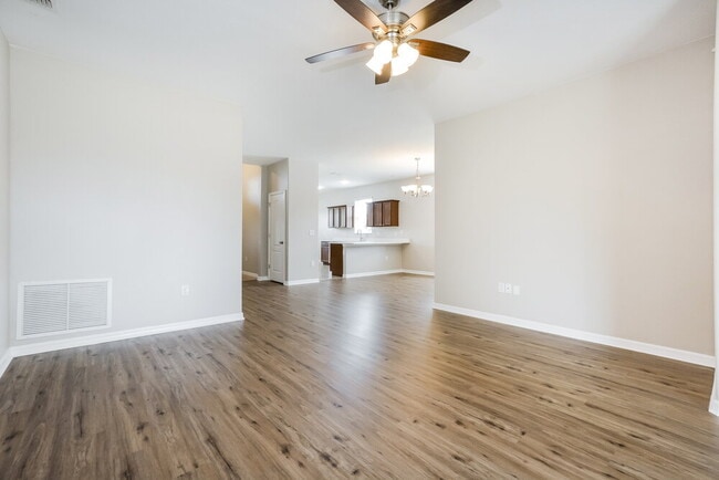 Building Photo - 5736 Coquyt Dr