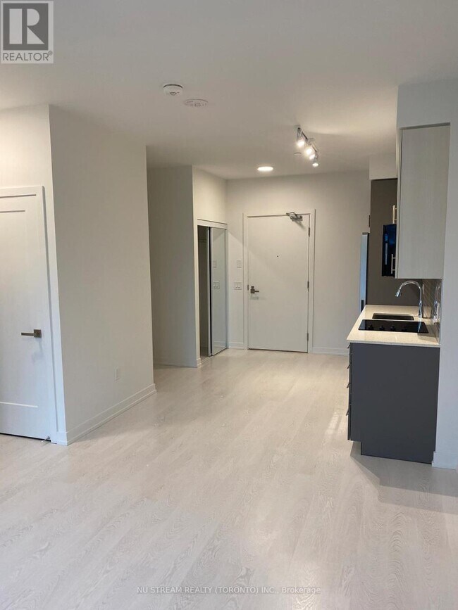 Photo du bâtiment - 415-415 Main St W