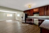 Foto principal - 3290 Cherry St