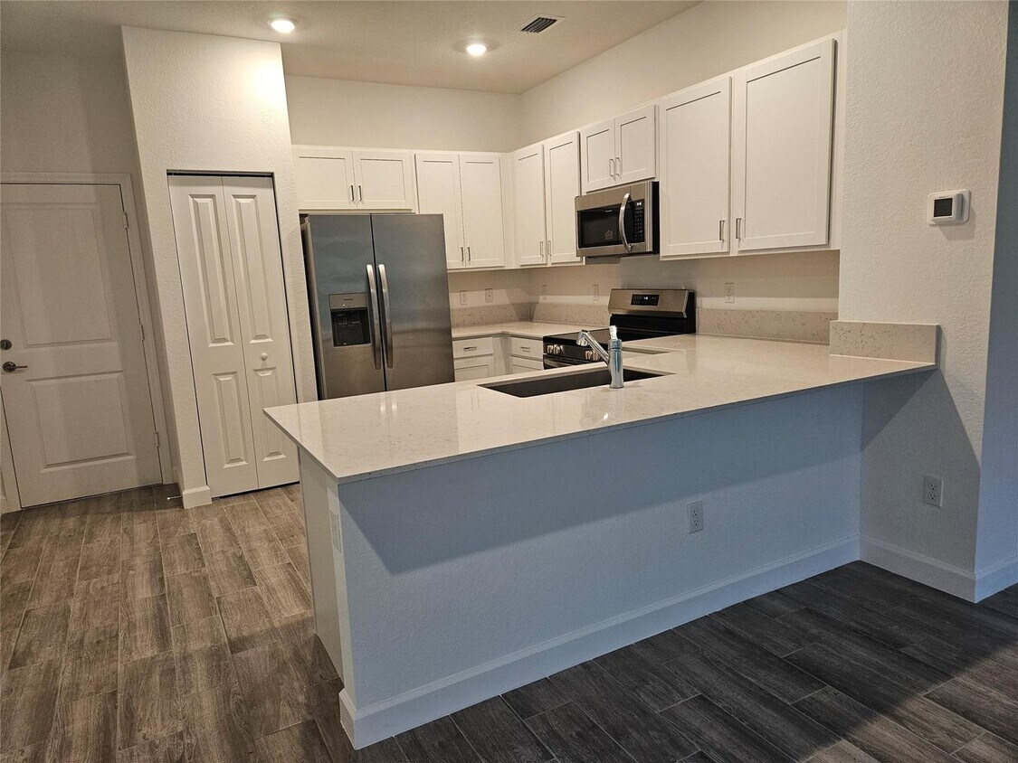 Foto principal - 4354 Hammock Grove Dr