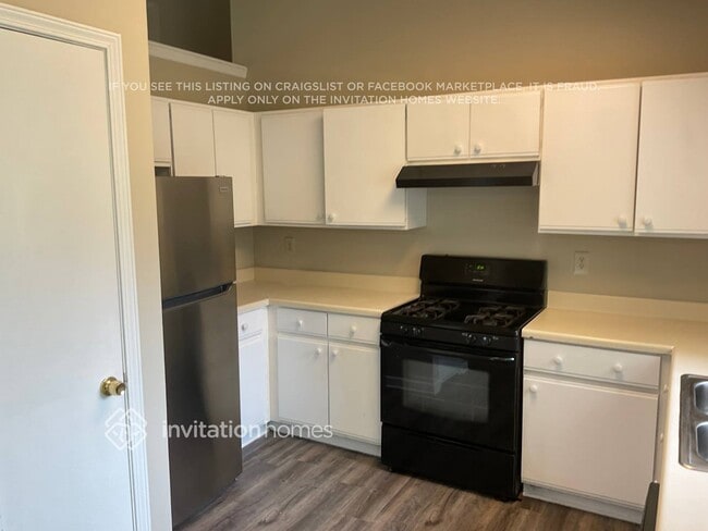 Building Photo - 5255 Sugar Crest Dr