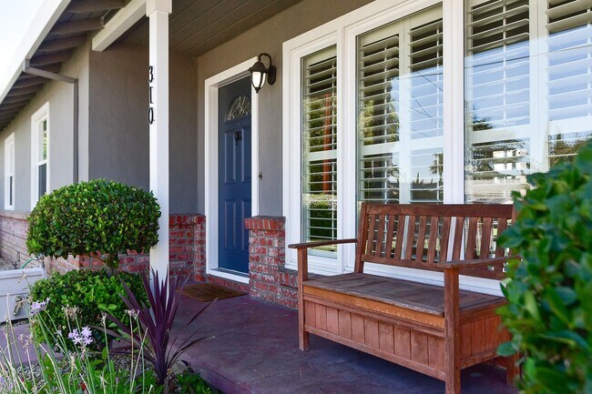 Building Photo - 3BD/1.5BA Single Family Home - Pet Friendl...