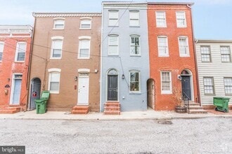 Building Photo - 522 S Bethel St