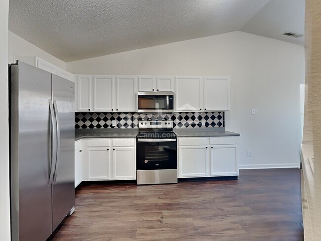 Foto del edificio - 5624 Grassy Bank Dr