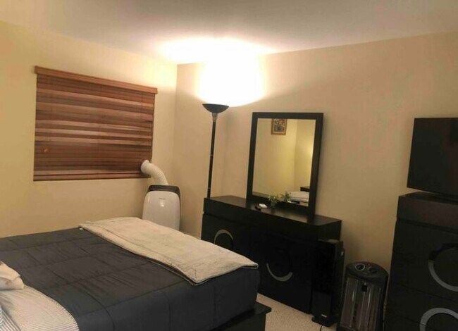 Foto del edificio - 8225 Jade Coast Rd