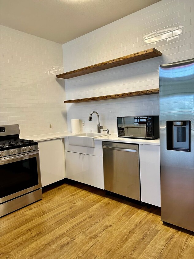 Foto principal - Pet Friendly Live/Work Loft in Oakland Tow...