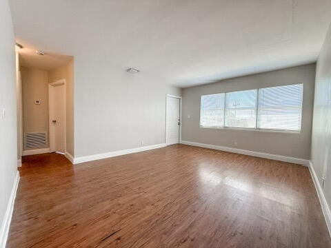 Building Photo - 821 3rd St