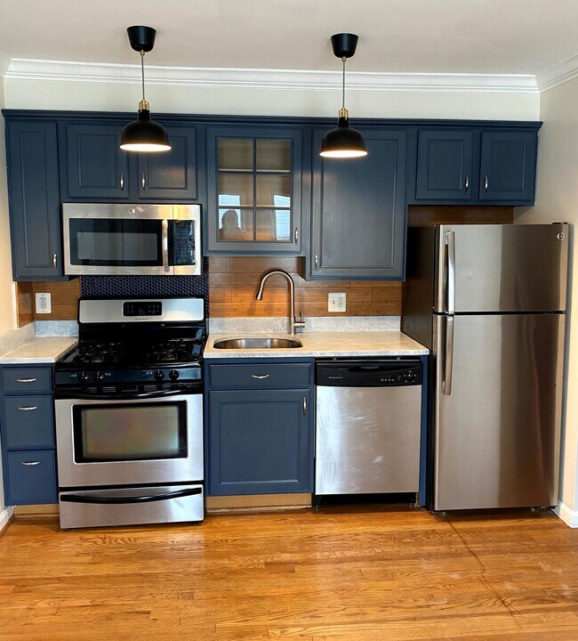 Foto del edificio - 90 Webster St NE