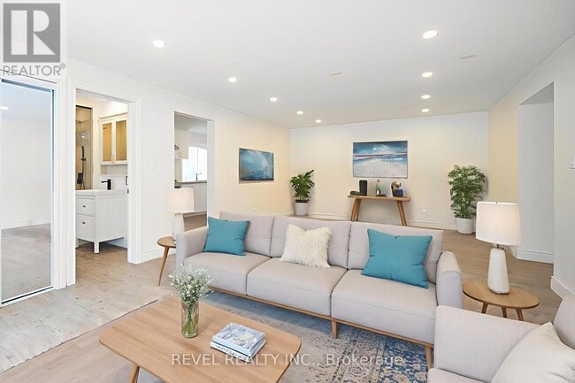 Photo du bâtiment - 20 Casson Ln