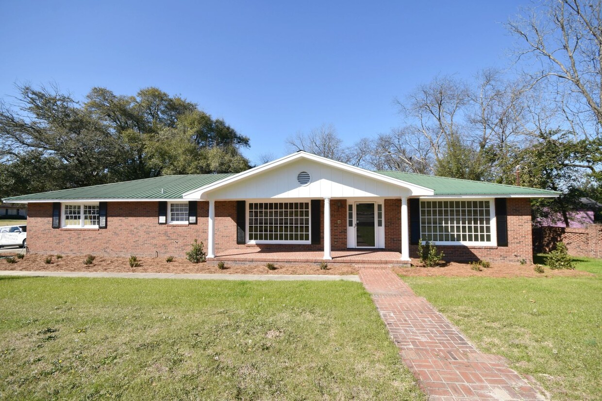 Available Now 2 bedroom 2 bathroom conven... - Available Now 2 bedroom 2 bathroom  conven...