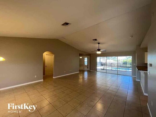 Foto del edificio - 1805 NW 16th Pl