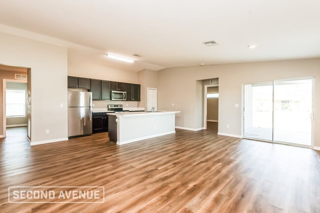 Foto del edificio - 2748 NE 7th Pl