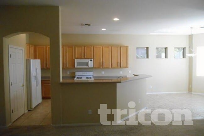 Foto del edificio - 7251 W Paradise Ln