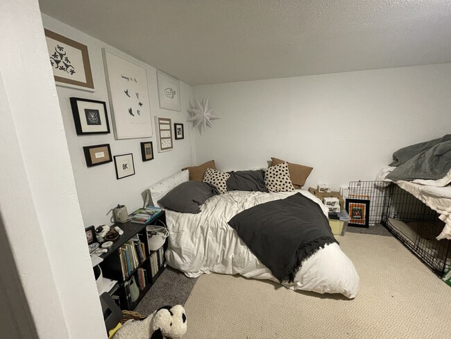 Photo - 130 W Mead Ave Apartment