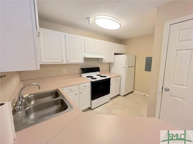 Foto del edificio - 8307 Walden Park Dr