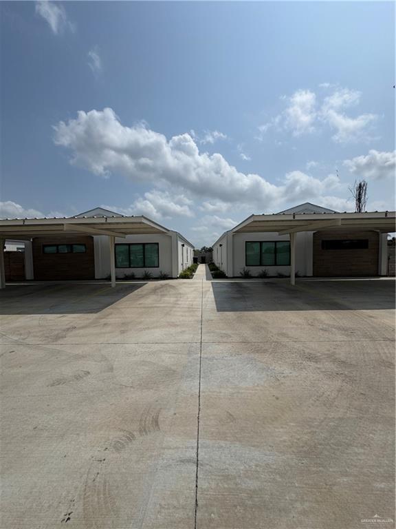 Foto principal - 1200 E Hibiscus Ave
