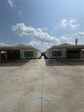 Building Photo - 1200 E Hibiscus Ave