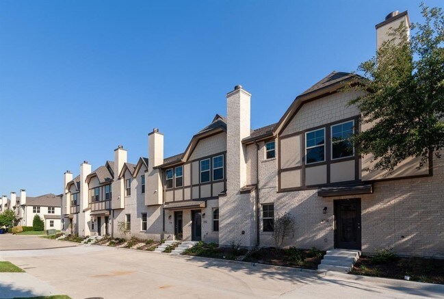 Foto del edificio - 8706 Tudor Pl
