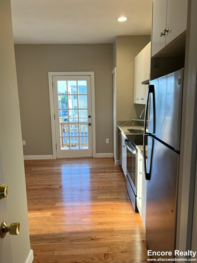 Foto principal - 1084 Dorchester Ave
