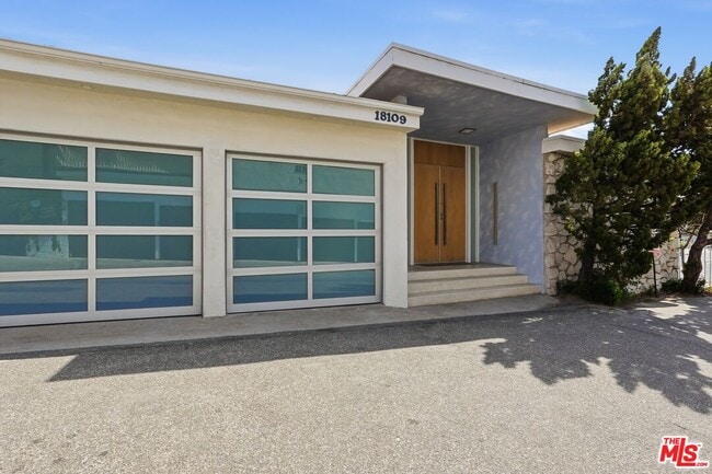 Building Photo - 18109 W Coastline Dr