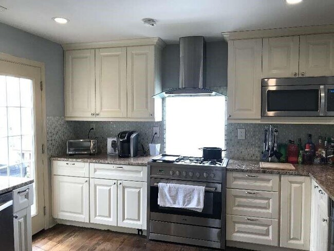 Foto del edificio - 550 Deering Rd NW