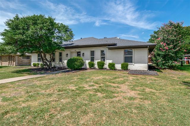 Building Photo - 2105 Huntington Dr