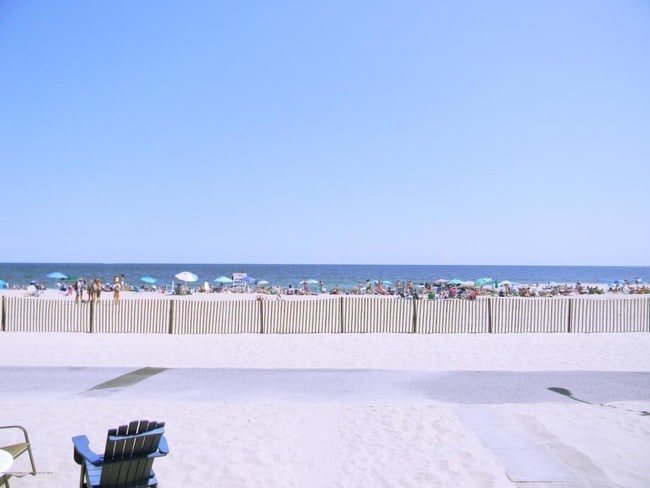 Building Photo - 155 Beach Front