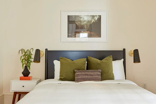 Foto del edificio - 2317 N Rampart St