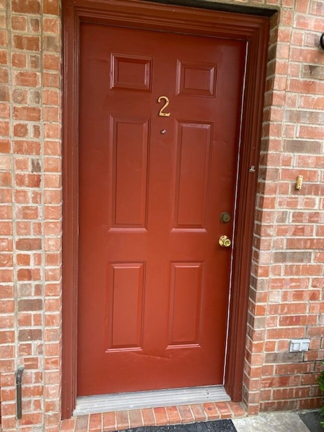 2 BEDROOM 2.5 BATH TOWNHOME - 2 BEDROOM 2.5 BATH TOWNHOME